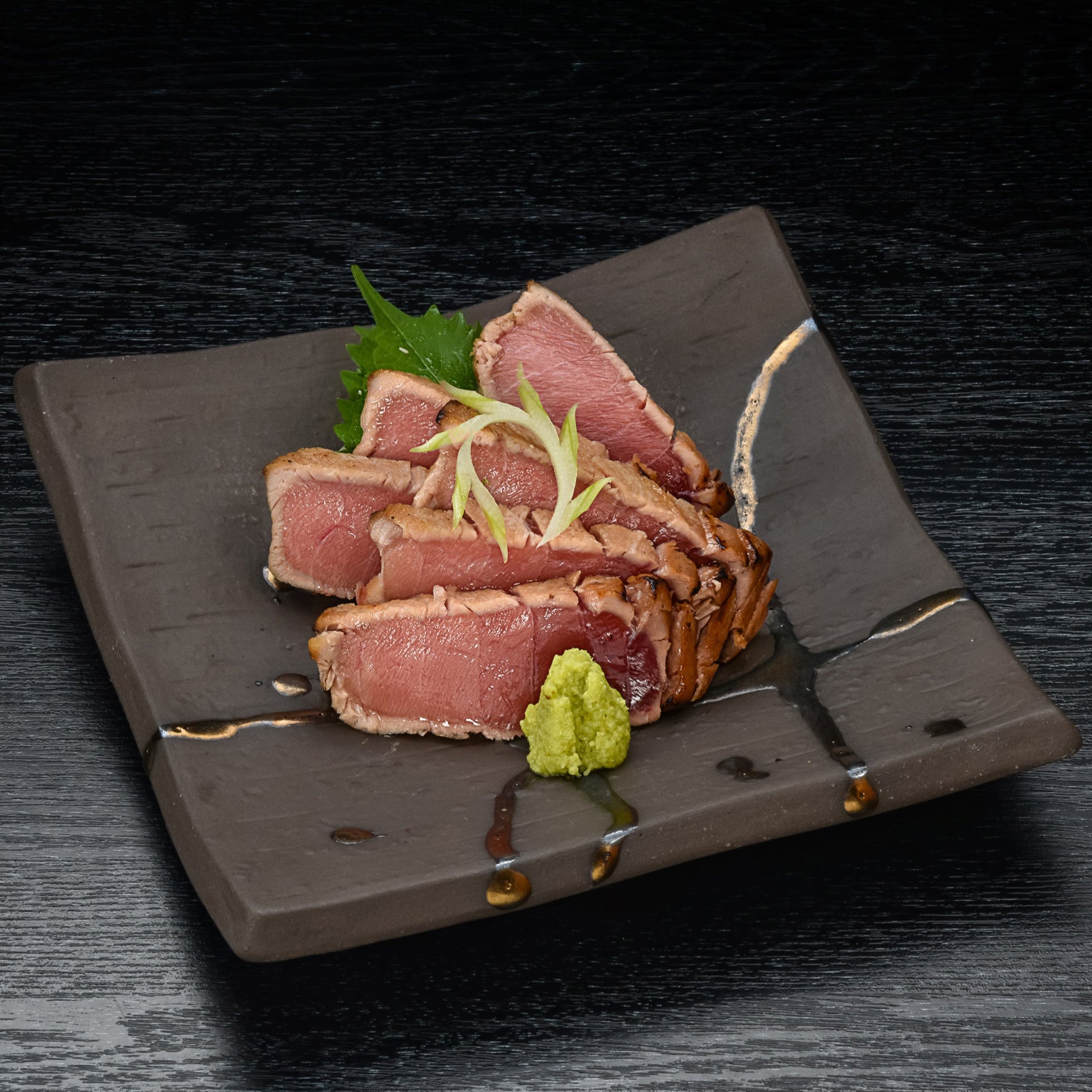 天然南まぐろのたたき 鬼わら焼き(中トロ)