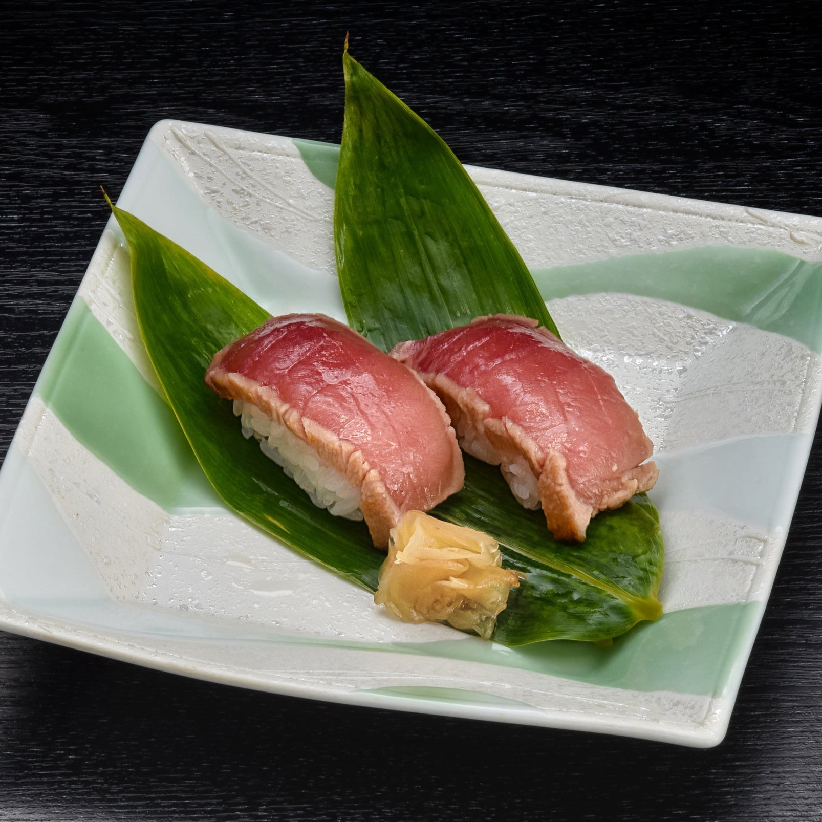 天然南まぐろのたたき 鬼わら焼き(中トロ)