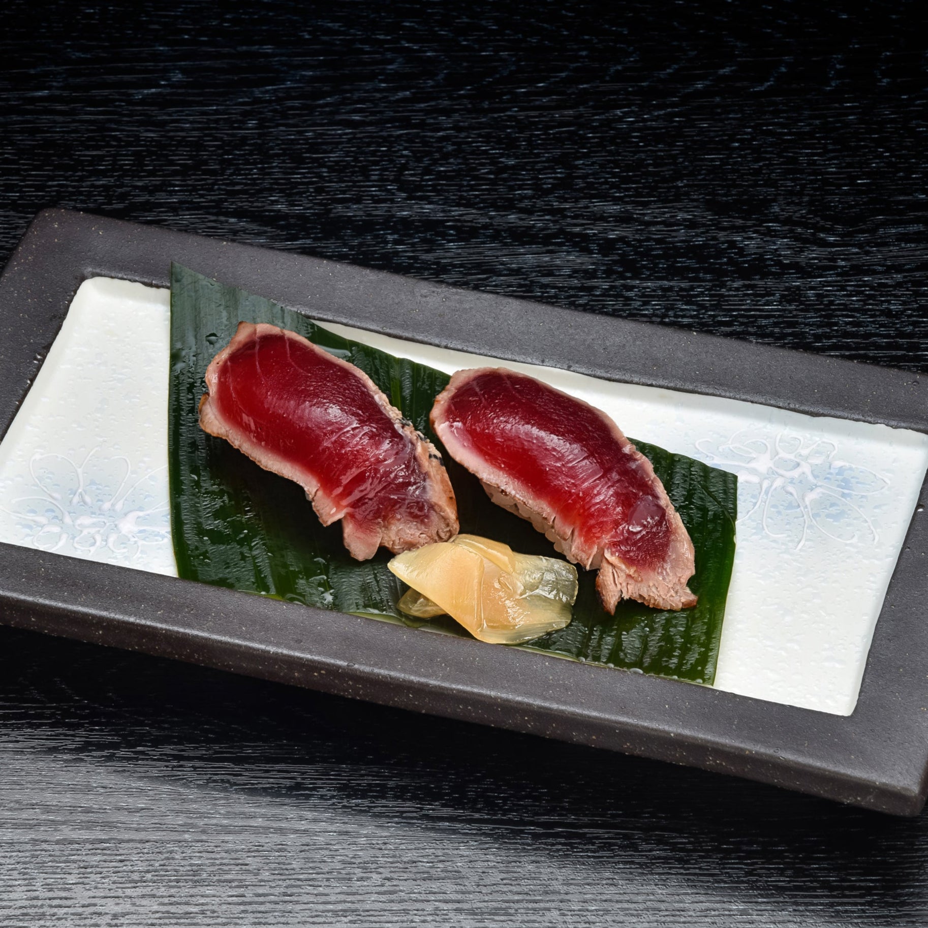 天然南まぐろのたたき 鬼わら焼き(赤身)